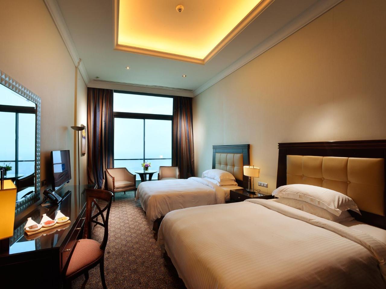 Raouche Arjaan By Rotana Aparthotel Beirut Exterior photo