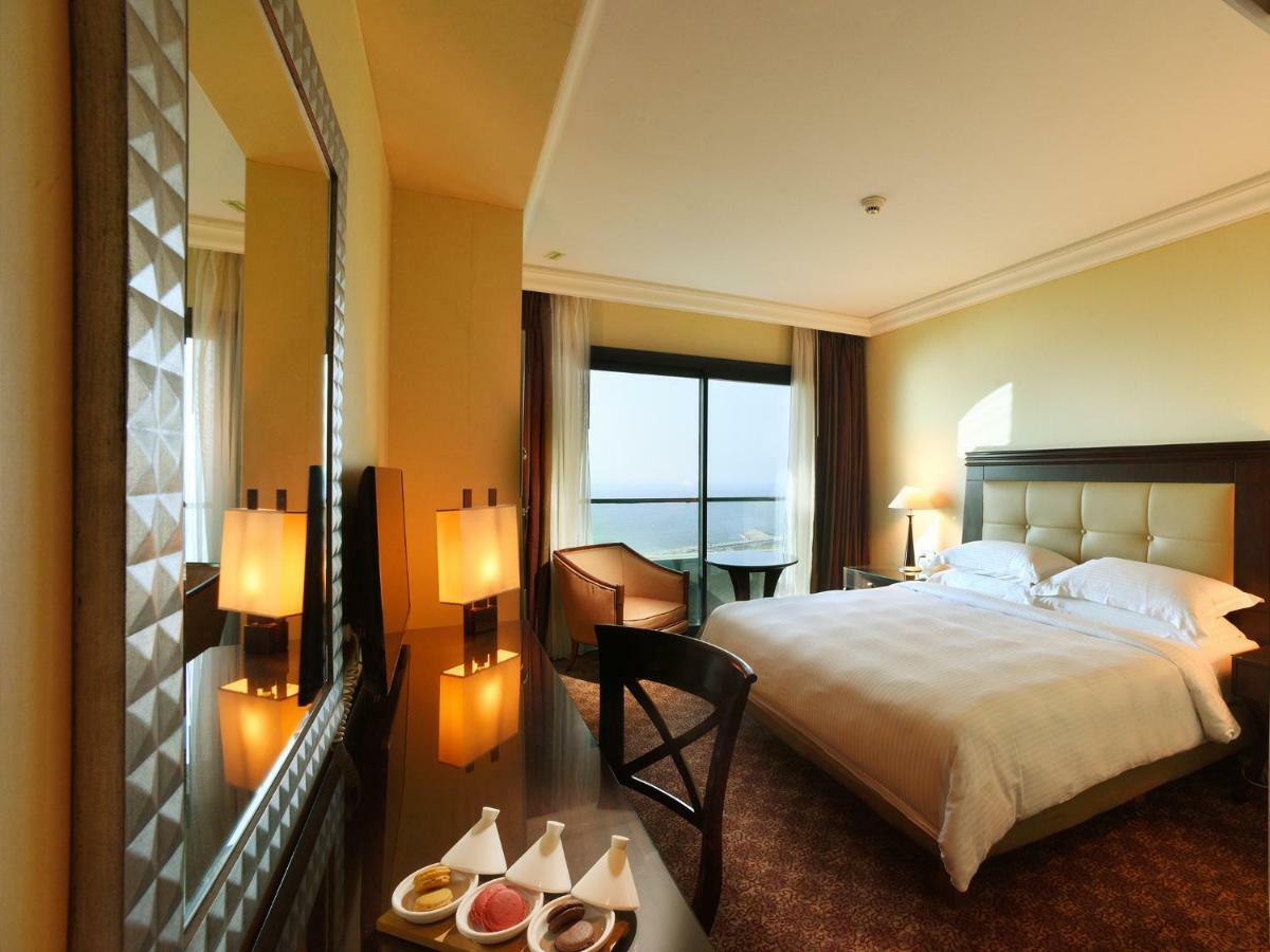 Raouche Arjaan By Rotana Aparthotel Beirut Exterior photo